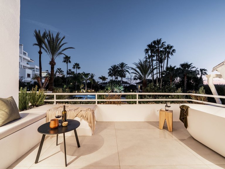 Town House for Sale in Nueva Andalucia, Malaga 4