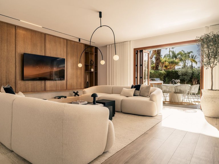 Town House for Sale in Nueva Andalucia, Malaga 5