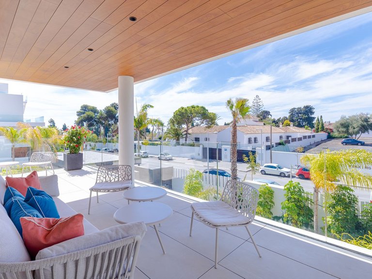 Penthouse for Sale in Estepona, Malaga 17