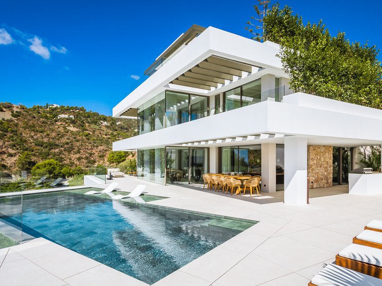 Villa for Sale in Benahavis, Malaga 1