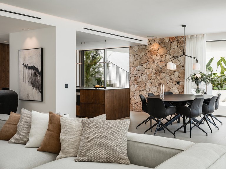 Villa for Sale in Benahavis, Malaga 30