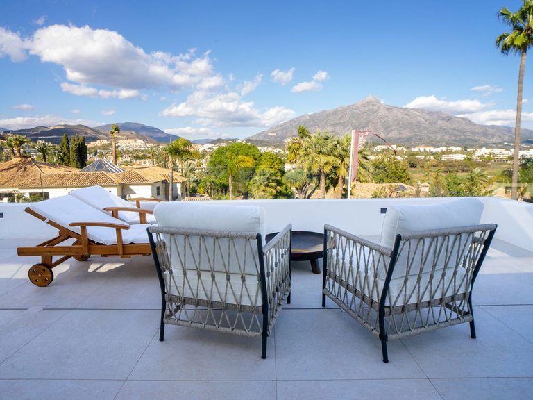 Villa for Sale in Marbella, Malaga 2