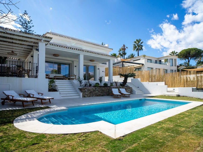 Villa for Sale in Marbella, Malaga 3
