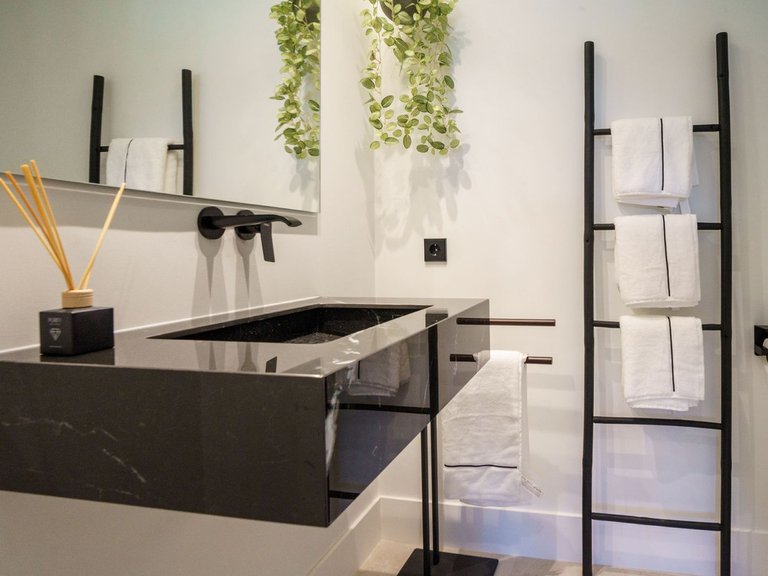 Villa for Sale in Marbella, Malaga 24