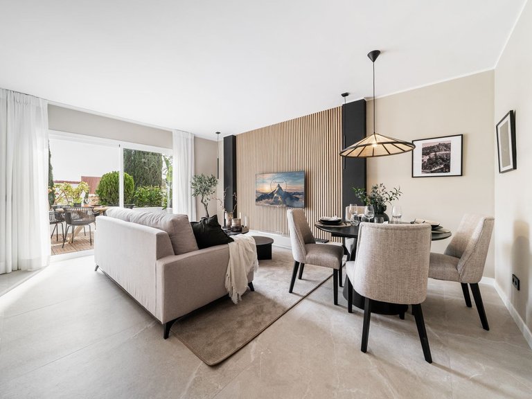 Apartment for Sale in Nueva Andalucia, Malaga 11