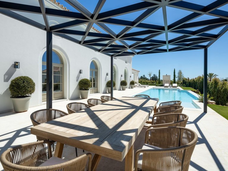 Villa for Sale in Nueva Andalucia, Malaga 3