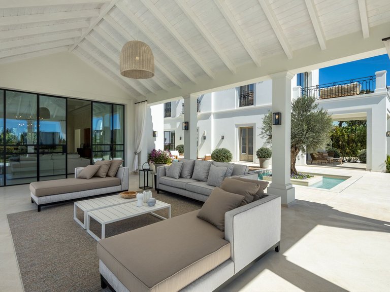Villa for Sale in Nueva Andalucia, Malaga 7