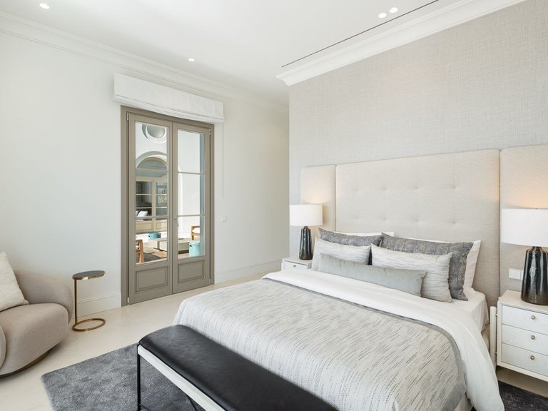 Villa for Sale in Nueva Andalucia, Malaga 10