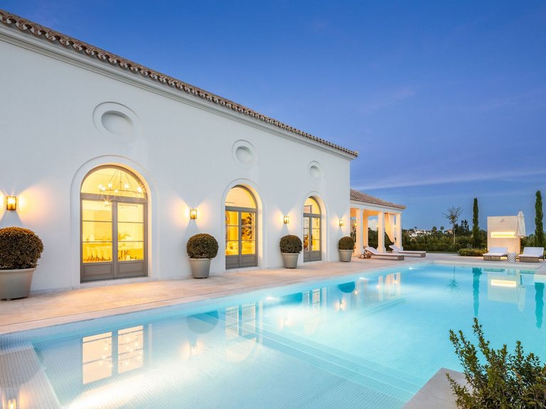 Villa for Sale in Nueva Andalucia, Malaga 30