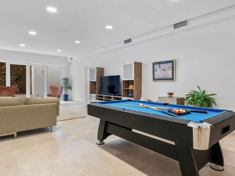 Villa for Sale in Marbella, Malaga 13