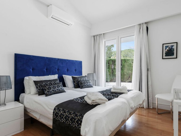 Villa for Sale in Marbella, Malaga 15