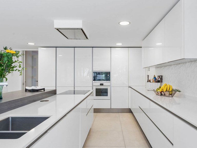 Villa for Sale in Marbella, Malaga 23