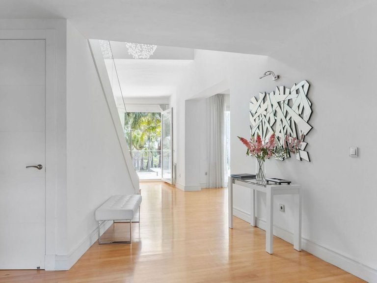 Villa for Sale in Marbella, Malaga 30