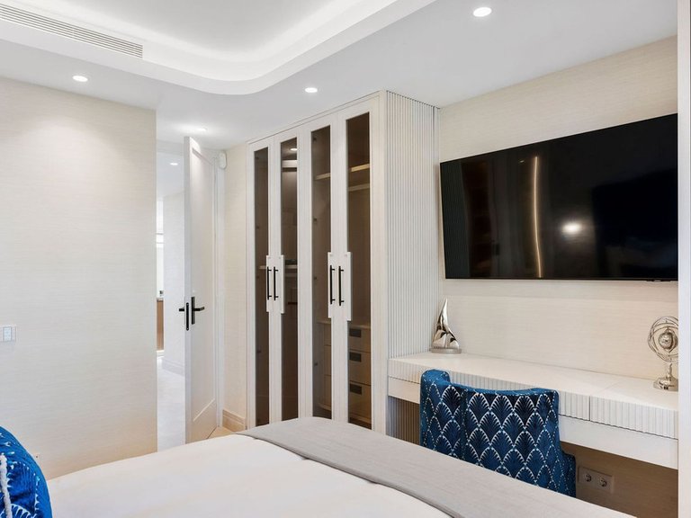 Apartment for Sale in Marbella Golden Mile, Malaga 16