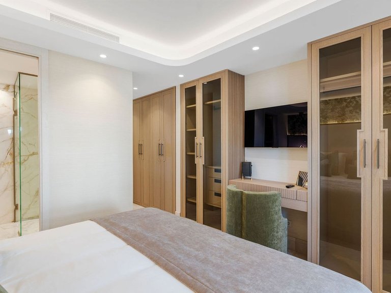 Apartment for Sale in Marbella Golden Mile, Malaga 19