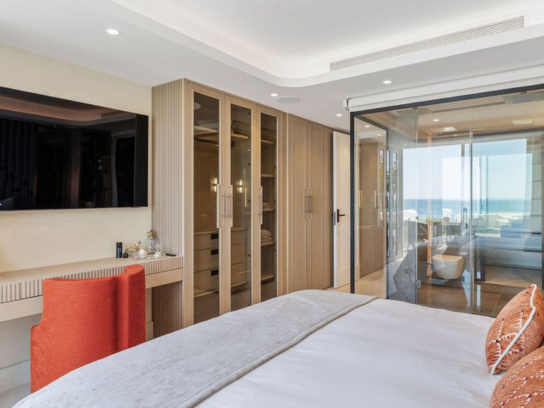 Apartment for Sale in Marbella Golden Mile, Malaga 29