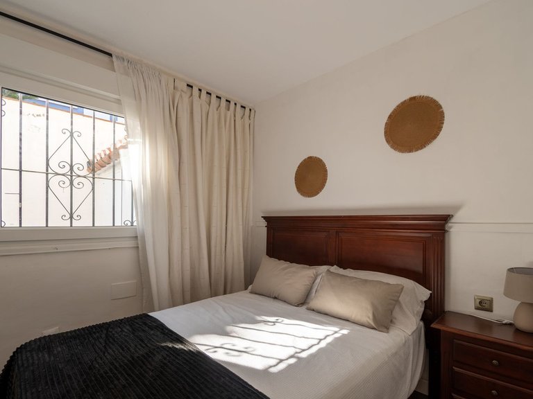 Town House for Sale in La Duquesa, Malaga 14