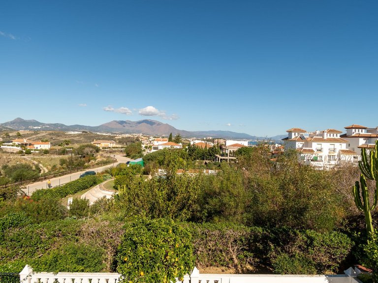 Town House for Sale in La Duquesa, Malaga 2