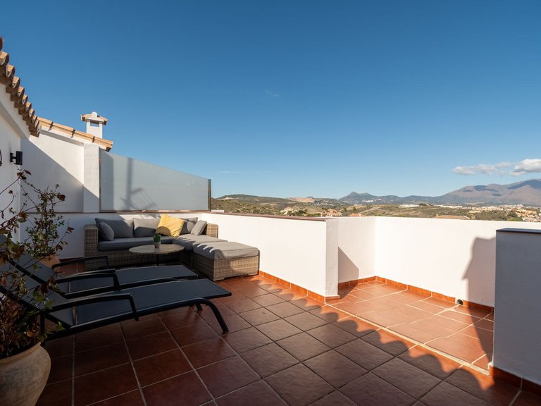 Town House for Sale in La Duquesa, Malaga 5