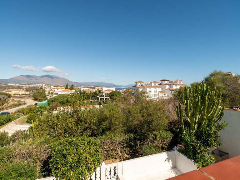 Town House for Sale in La Duquesa, Malaga 6