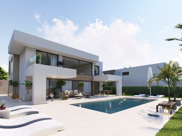 Villa for Sale in La Duquesa, Malaga 1