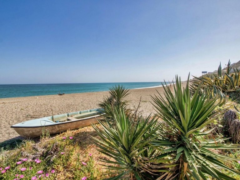 Villa for Sale in La Duquesa, Malaga 4
