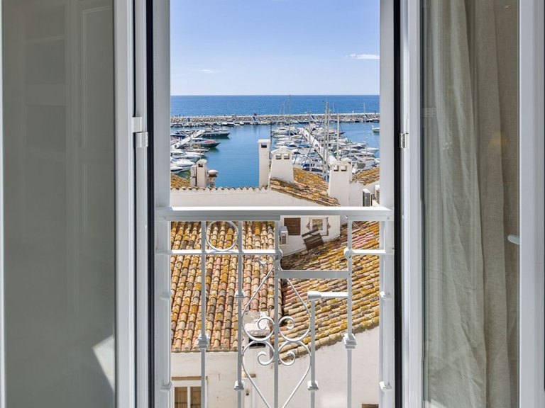 Apartment for Sale in Marbella, Malaga 4
