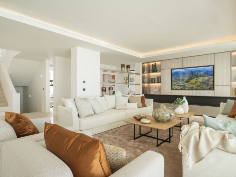 Villa for Sale in Benahavis, Malaga 12