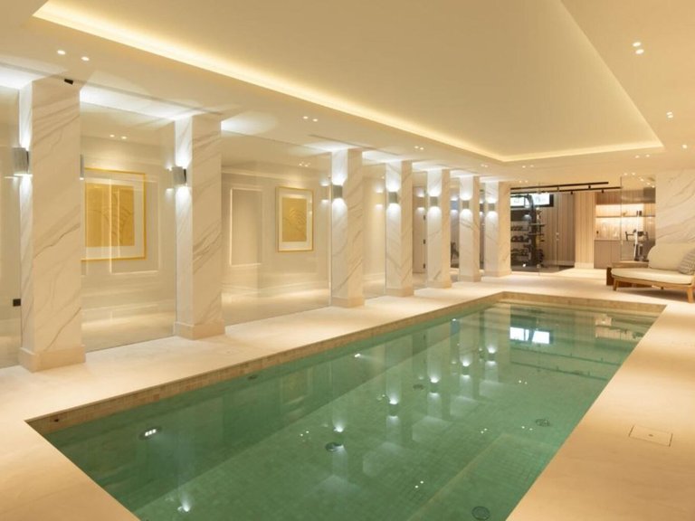 Villa for Sale in Benahavis, Malaga 21