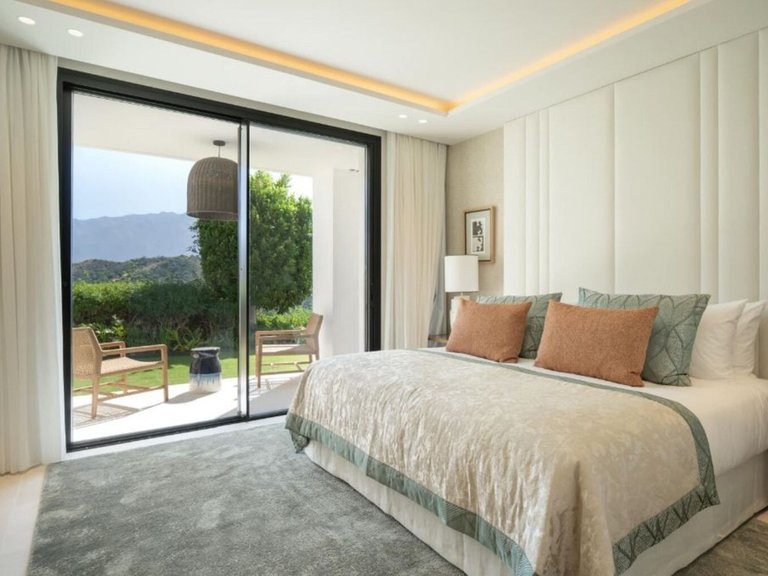 Villa for Sale in Benahavis, Malaga 29