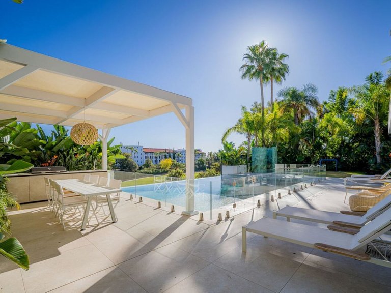 Villa for Sale in Benahavis, Malaga 2