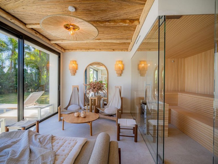 Villa for Sale in Benahavis, Malaga 28
