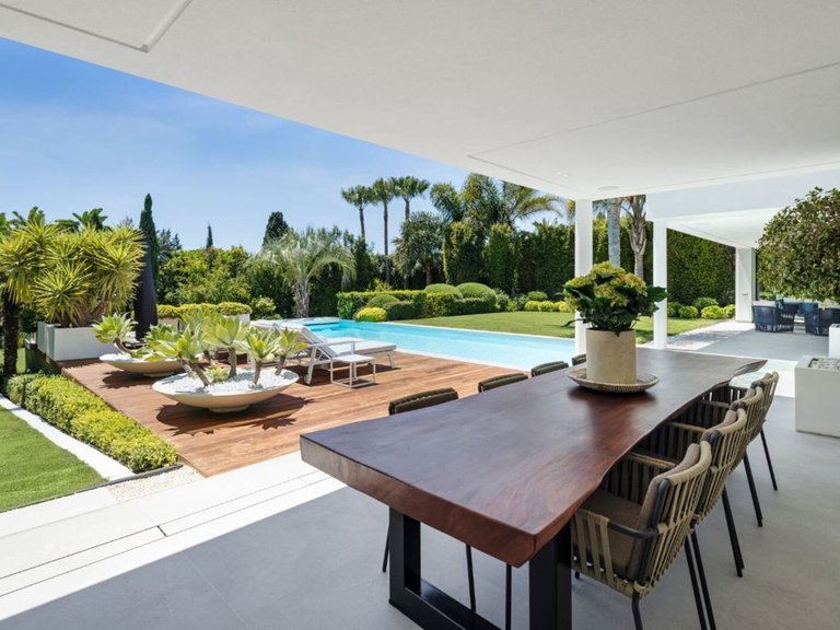 Villa for Sale in Marbella, Malaga 12