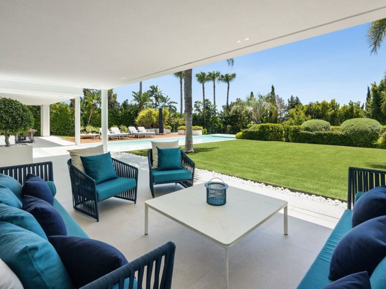 Villa for Sale in Marbella, Malaga 15