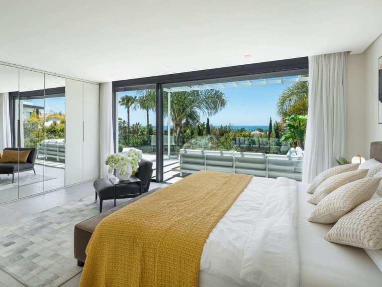Villa for Sale in Marbella, Malaga 17