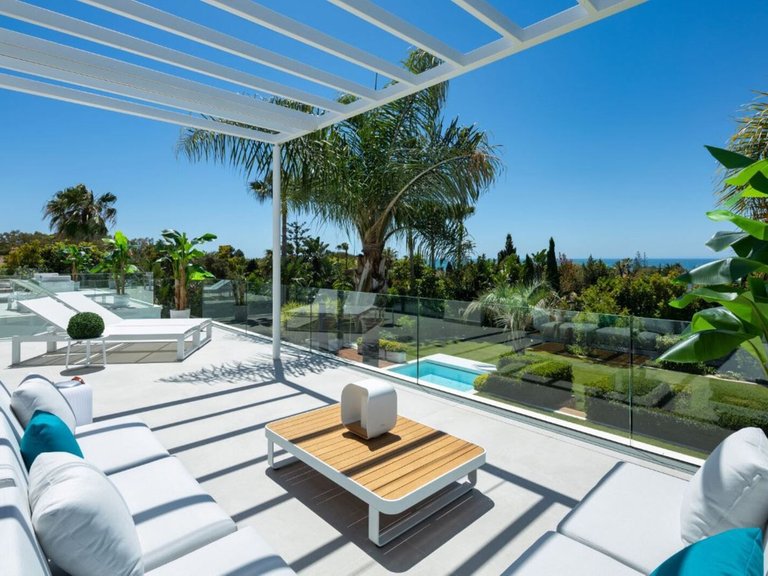 Villa for Sale in Marbella, Malaga 18