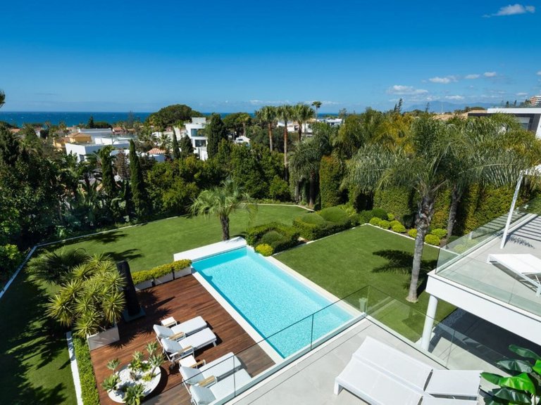 Villa for Sale in Marbella, Malaga 22
