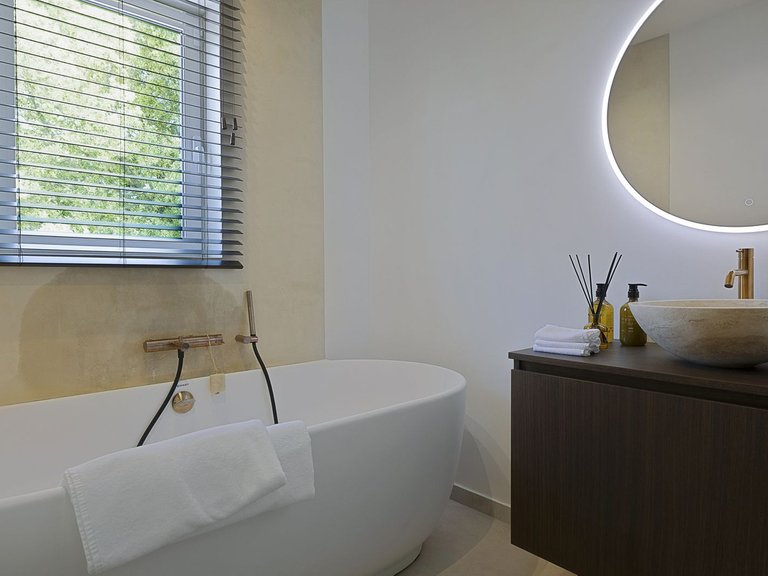 Villa for Sale in Benahavis, Malaga 25
