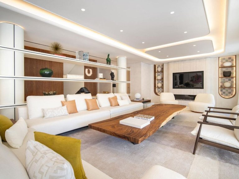 Villa for Sale in Marbella Golden Mile, Malaga 9