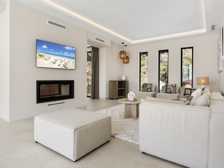 Villa for Sale in Benahavis, Malaga 3