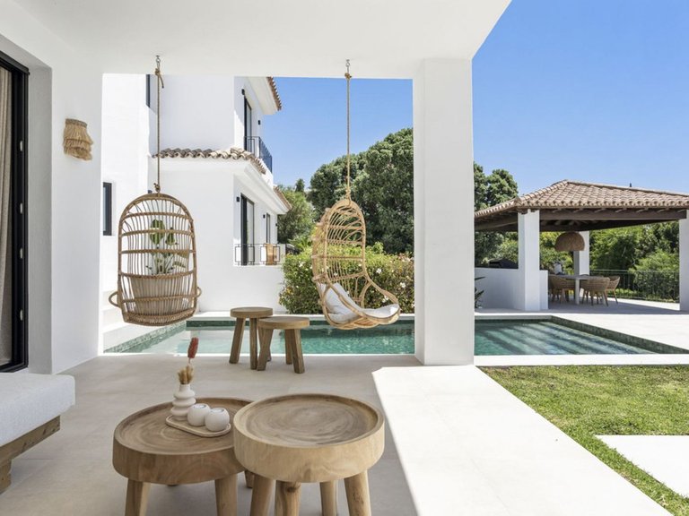 Villa for Sale in Benahavis, Malaga 17