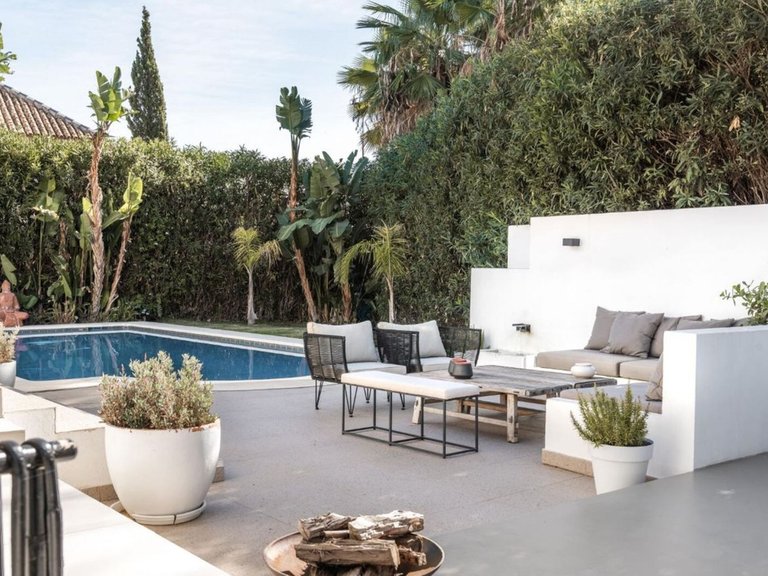 Villa for Sale in Nueva Andalucia, Malaga 3