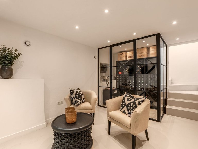Villa for Sale in Nueva Andalucia, Malaga 19