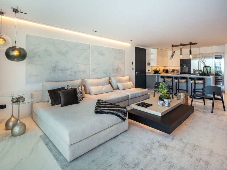 Apartment for Sale in Puerto Banus, Malaga 13