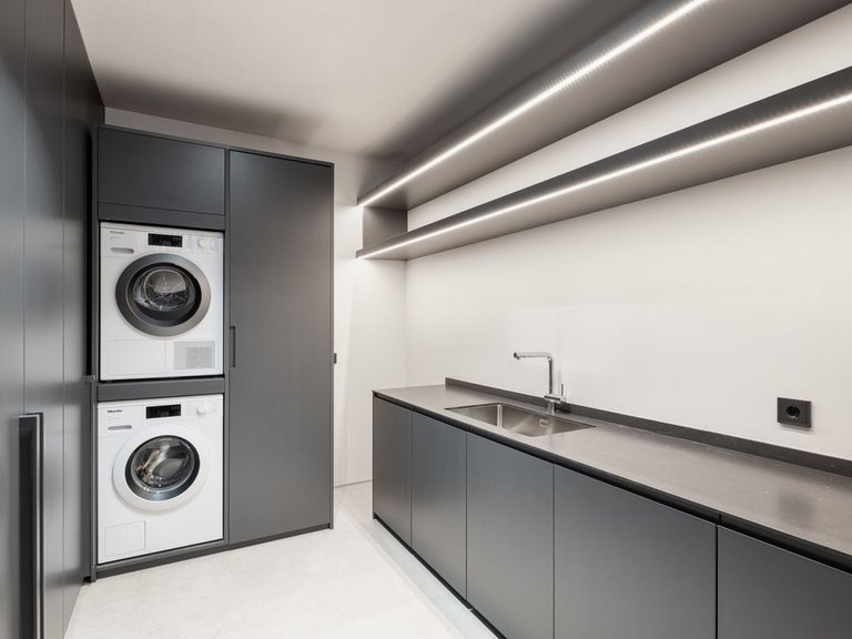 Villa for Sale in Nueva Andalucia, Malaga 8