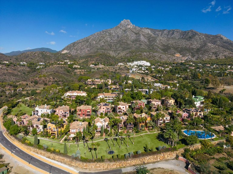 Villa for Sale in Estepona, Malaga 4