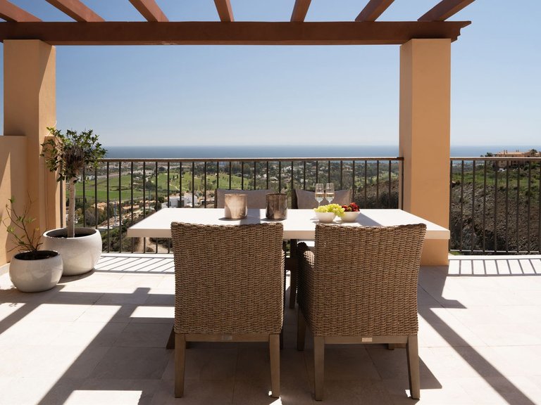 Penthouse for Sale in Benahavis, Malaga 1