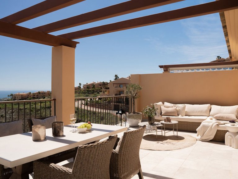 Penthouse for Sale in Benahavis, Malaga 3