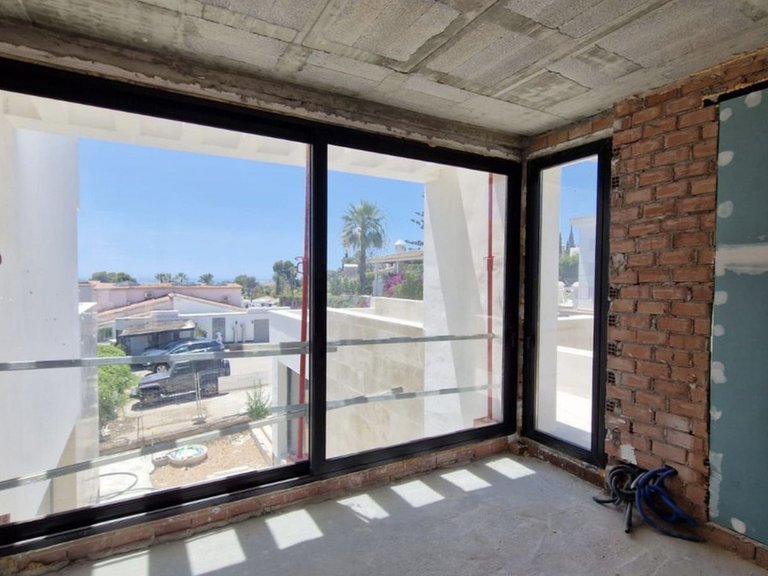 Villa for Sale in Nueva Andalucia, Malaga 12