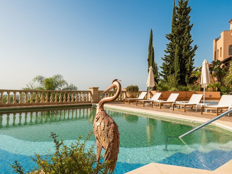 Apartment for Sale in Nueva Andalucia, Malaga 26